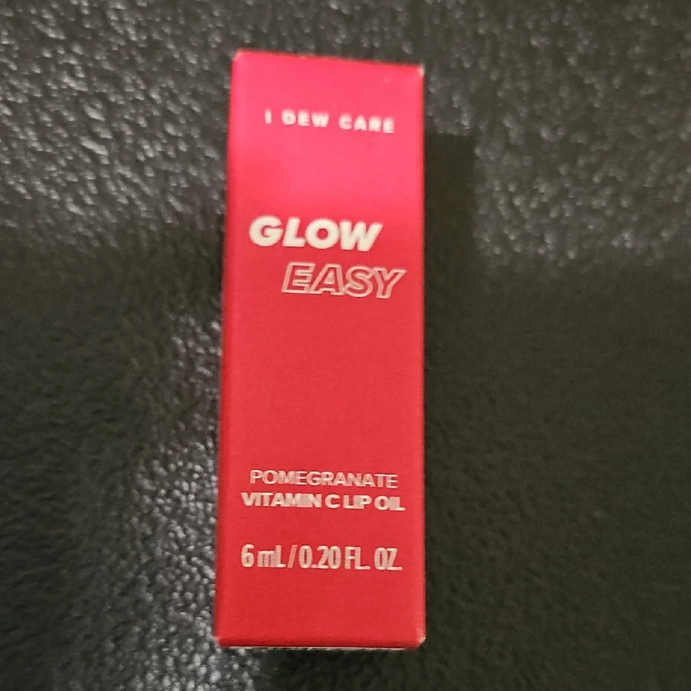 I Dew Care Glow Easy Pomegranate Lip Oil - Vibrant Red